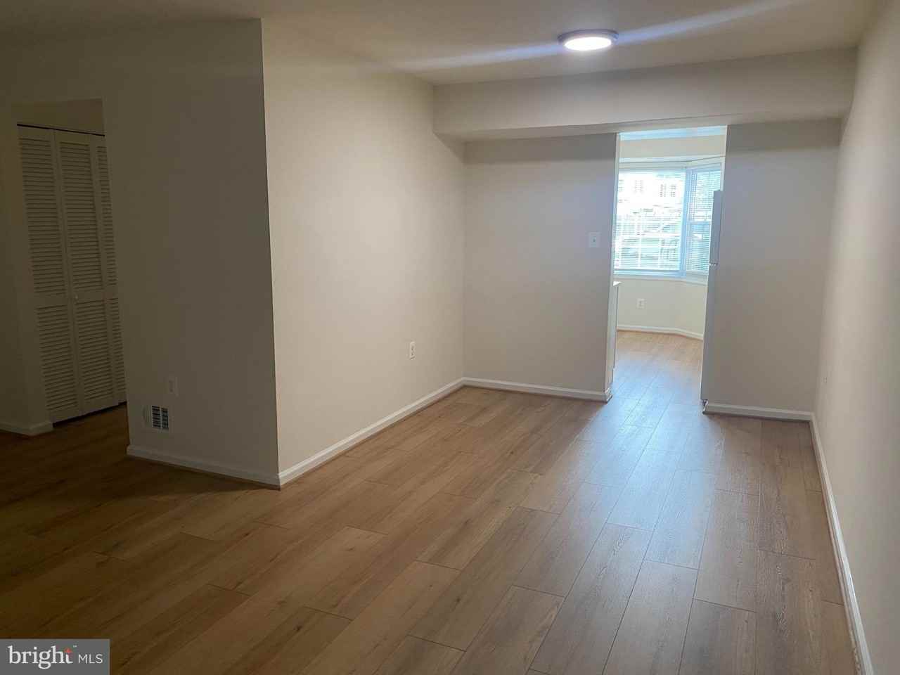 10175 Irongate Way - Photo 6 of 36