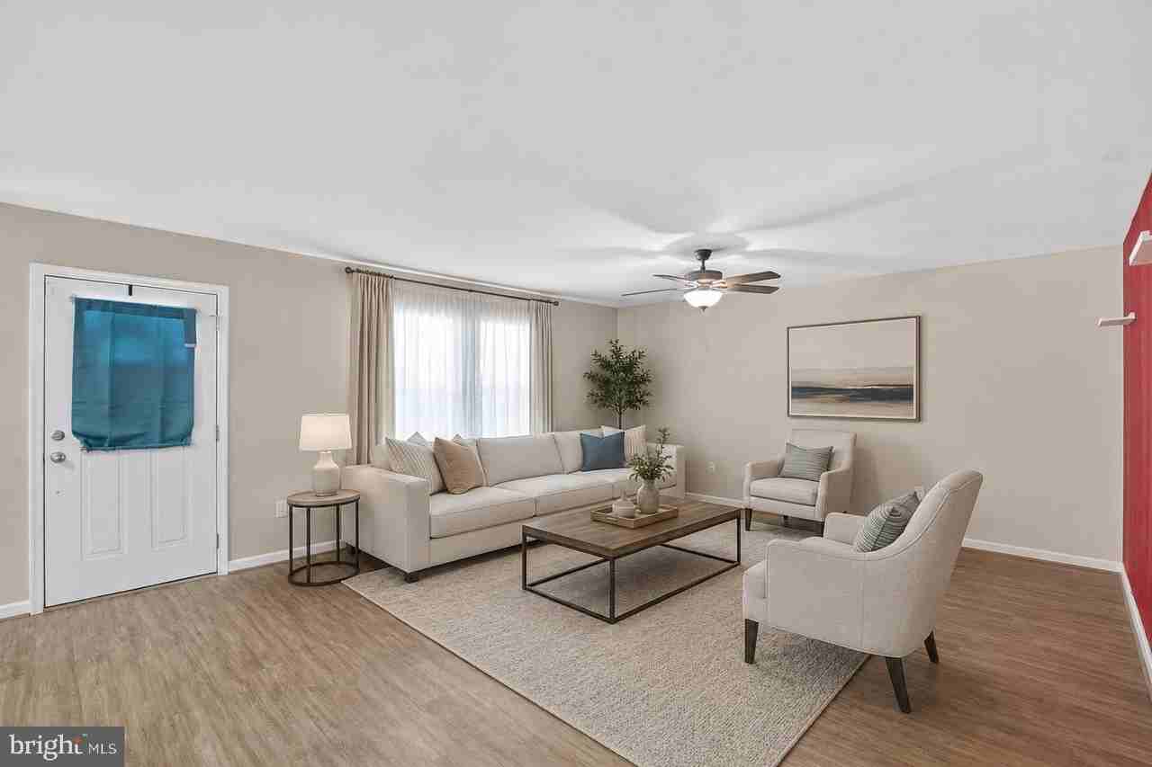 230 12th St - Photo 4 of 20