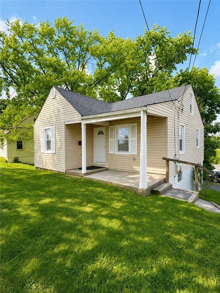 314 Fort Couch Rd - Photo 3 of 19