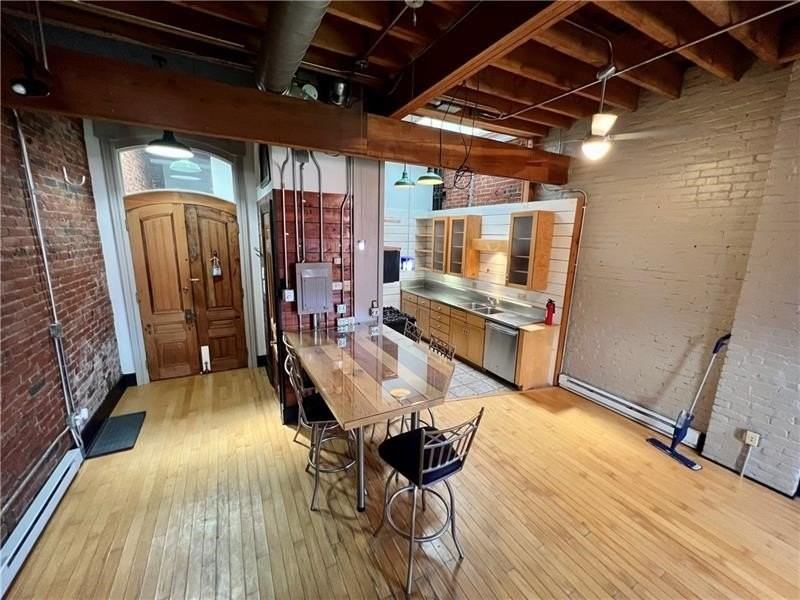 49 S 14th St #2 - Photo 4 of 21