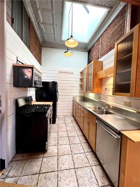 49 S 14th St #2 - Photo 5 of 21
