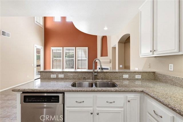 12 Atwater - Photo 7 of 8