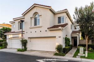 featured image of 27 Larkmead