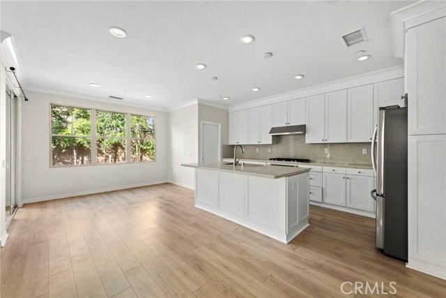 75 Maple Ash - Photo 2 of 8