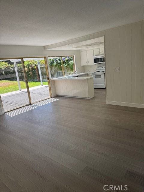 10234 Janaca Cir - Photo 4 of 8