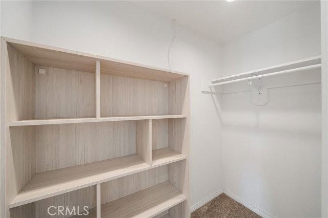 25262 Brigantine Dr - Photo 3 of 8