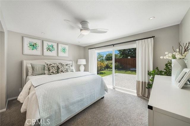 25262 Brigantine Dr - Photo 4 of 8