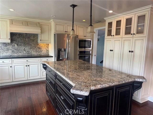 6402 Cantiles Ave - Photo 4 of 8