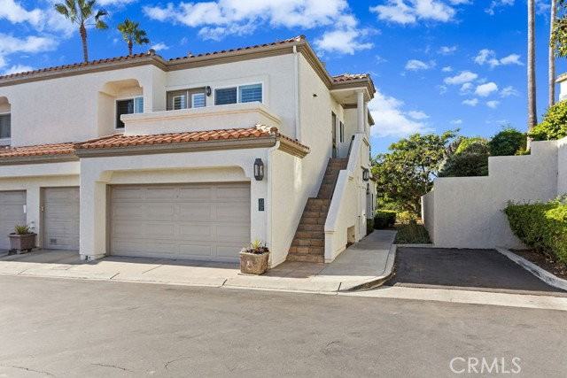 33 Wimbledon Ct - Photo 3 of 8