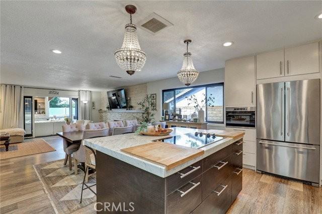 25262 Tasman Rd - Photo 4 of 6