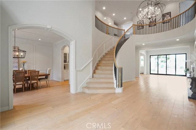 25418 Cumberland Ln - Photo 3 of 8