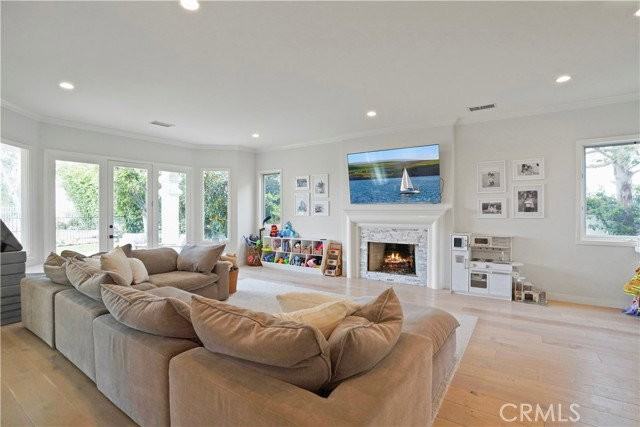 25418 Cumberland Ln - Photo 4 of 8