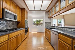 featured image of 19251 Oxnard St