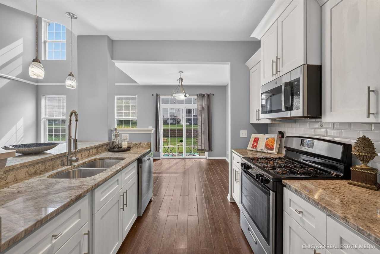 1286 W Black Wolf Rd - Photo 5 of 27