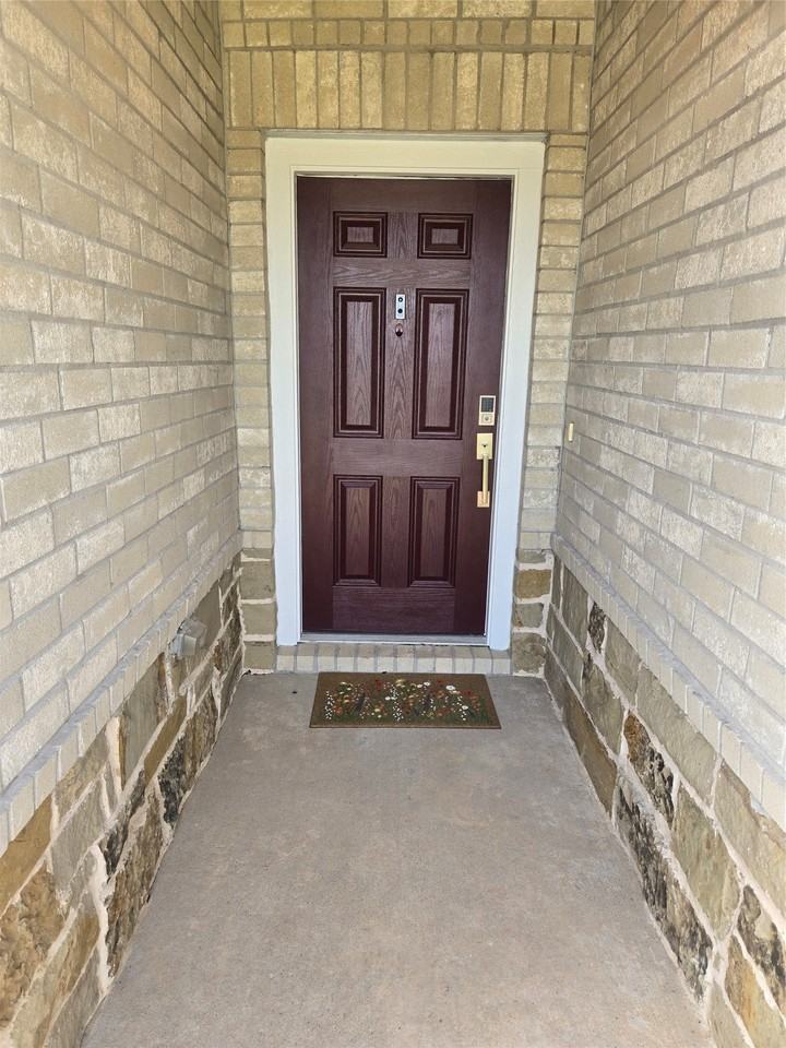 40204 S Hill Pass - Photo 2 of 25
