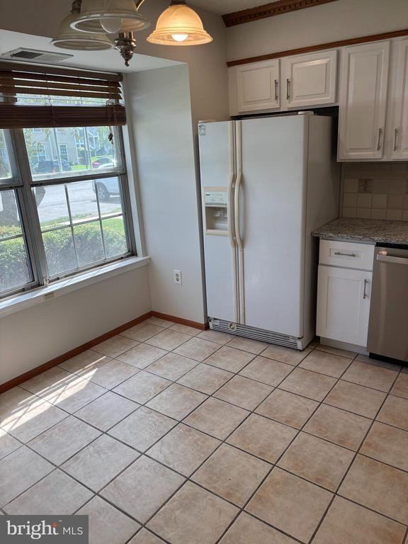 10 Lindsey Ct - Photo 5 of 14