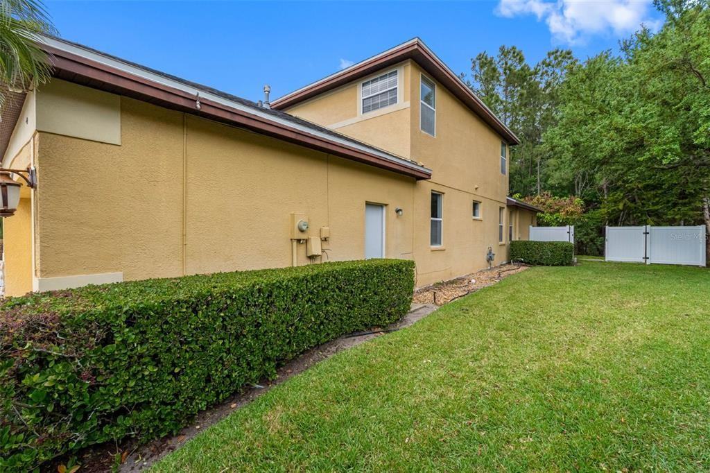 16750 Ivy Lake Dr - Photo 3 of 43