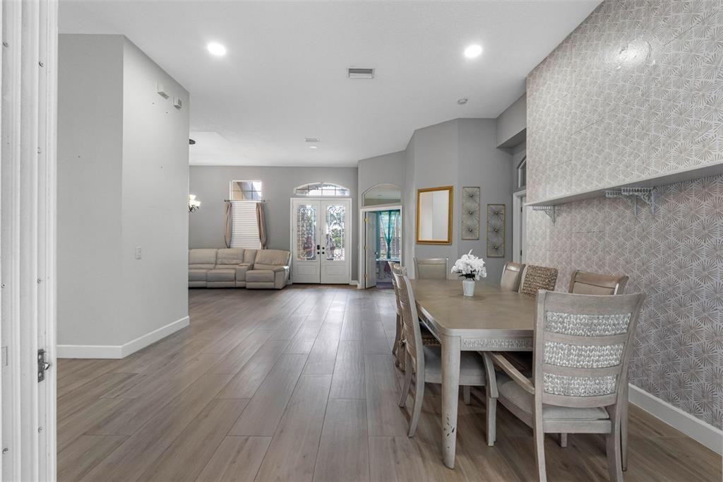 16750 Ivy Lake Dr - Photo 5 of 43