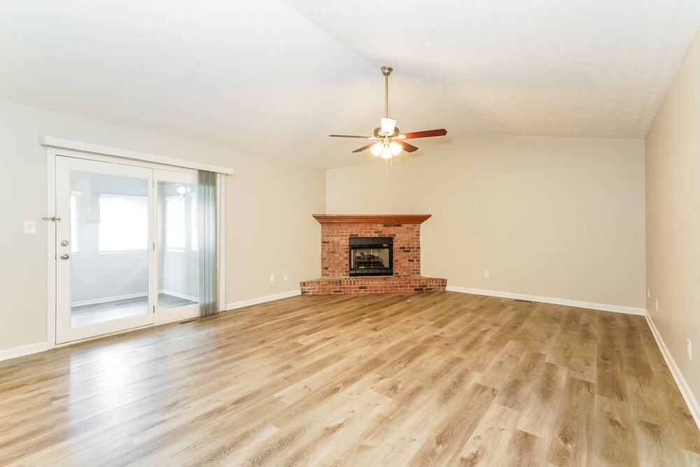 3124 Eastpointe Dr - Photo 3 of 16