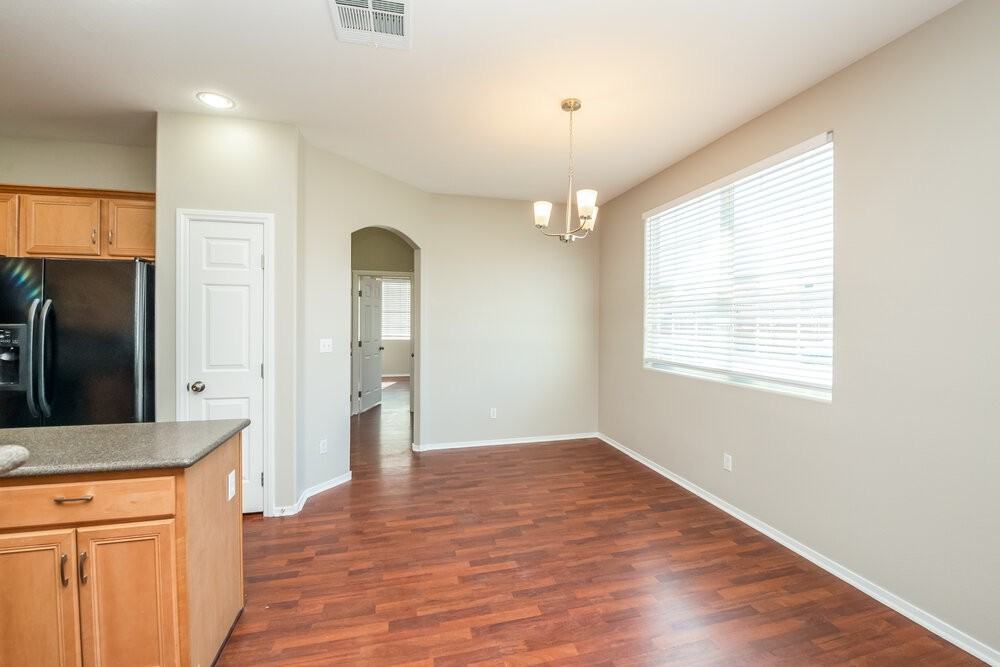 6604 Frances Celia Ave - Photo 5 of 16