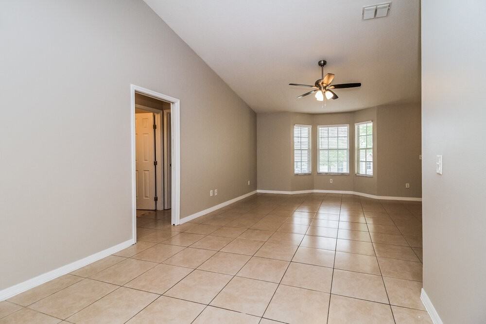 301 Morningview Dr - Photo 5 of 16