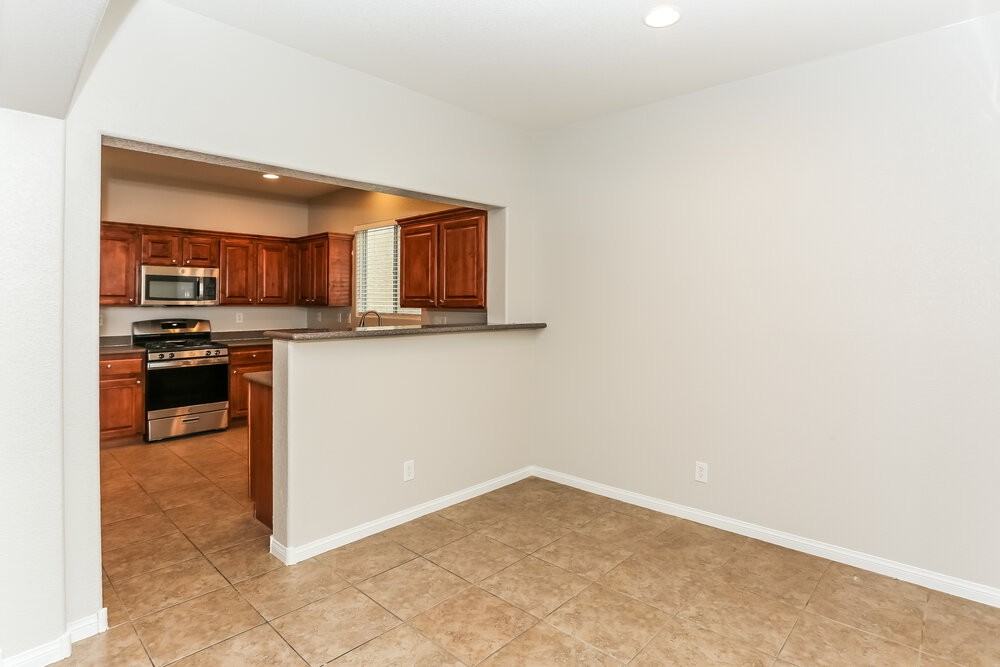 8320 Jo Marcy Dr - Photo 6 of 17