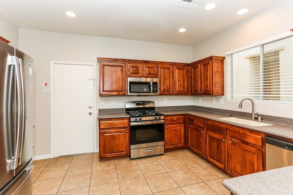 8320 Jo Marcy Dr - Photo 7 of 17