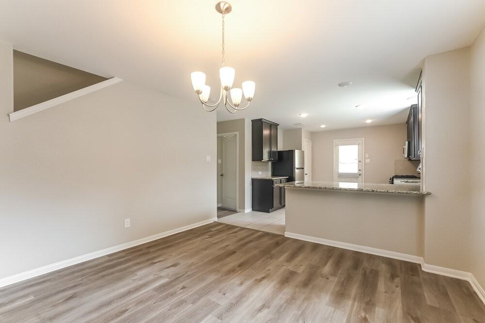 5119 Gulf Stream Ln - Photo 5 of 17