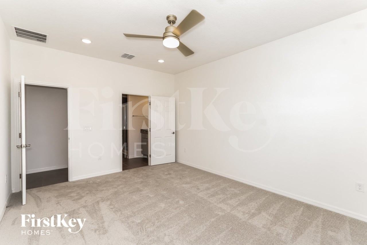 331 Corbel Ln - Photo 7 of 16