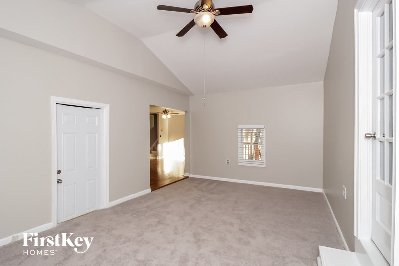 3224 Chisholm Trl Sw - Photo 5 of 15