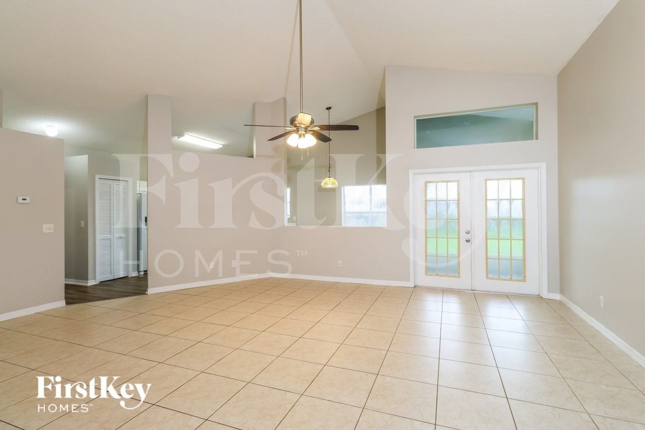 1237 Cheb Pl Nw - Photo 3 of 16