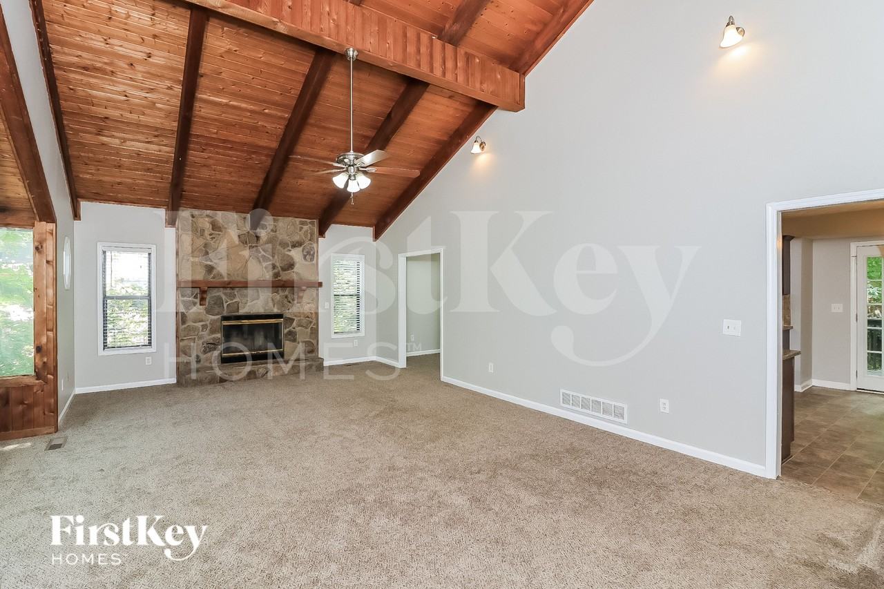 4701 Norman Dr Nw - Photo 2 of 16