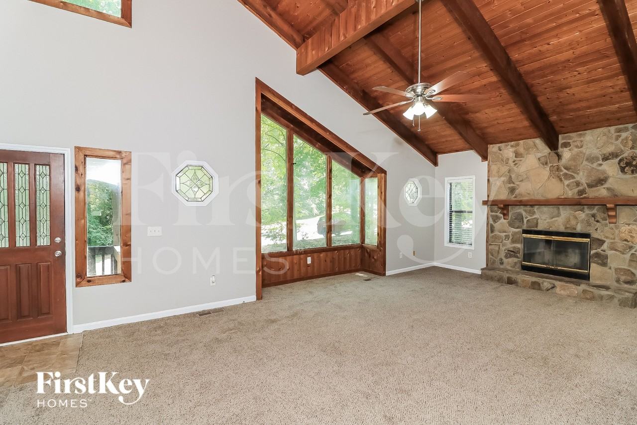4701 Norman Dr Nw - Photo 3 of 16