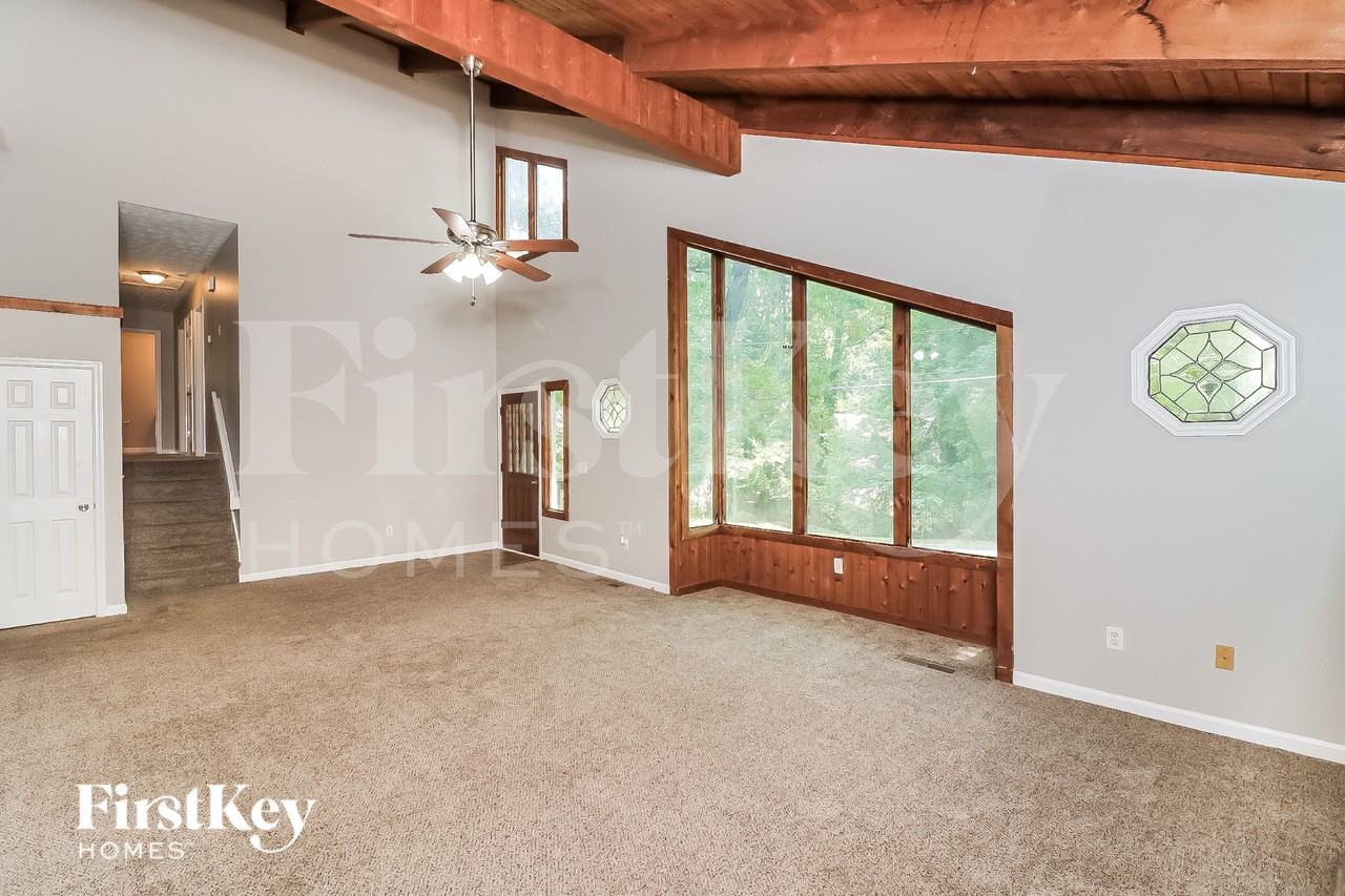 4701 Norman Dr Nw - Photo 4 of 16
