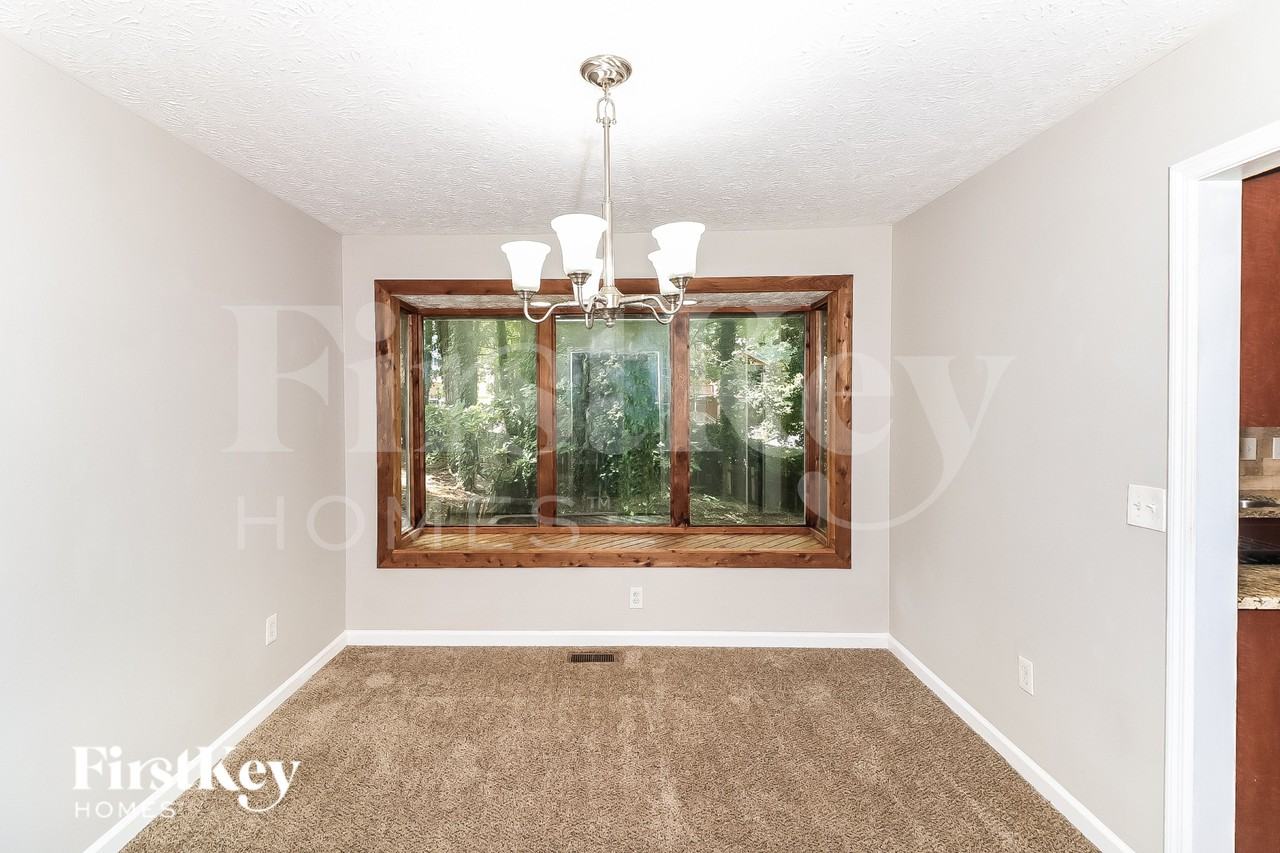 4701 Norman Dr Nw - Photo 5 of 16