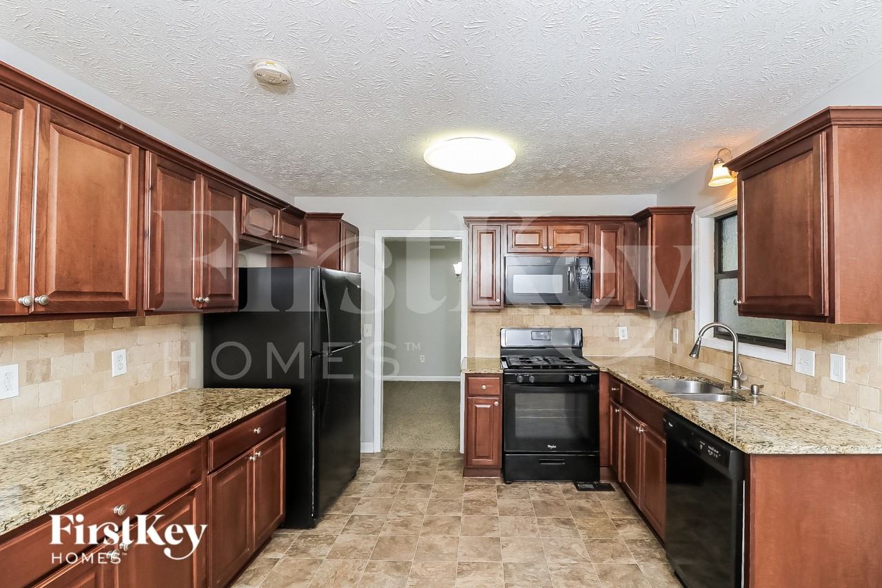 4701 Norman Dr Nw - Photo 7 of 16