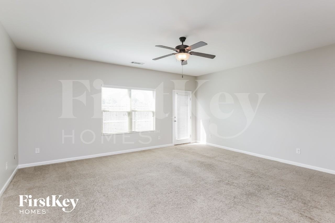 4221 Weeping Willow Dr - Photo 2 of 18