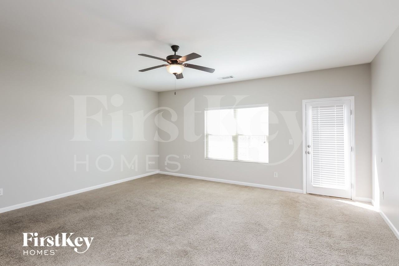 4221 Weeping Willow Dr - Photo 3 of 18