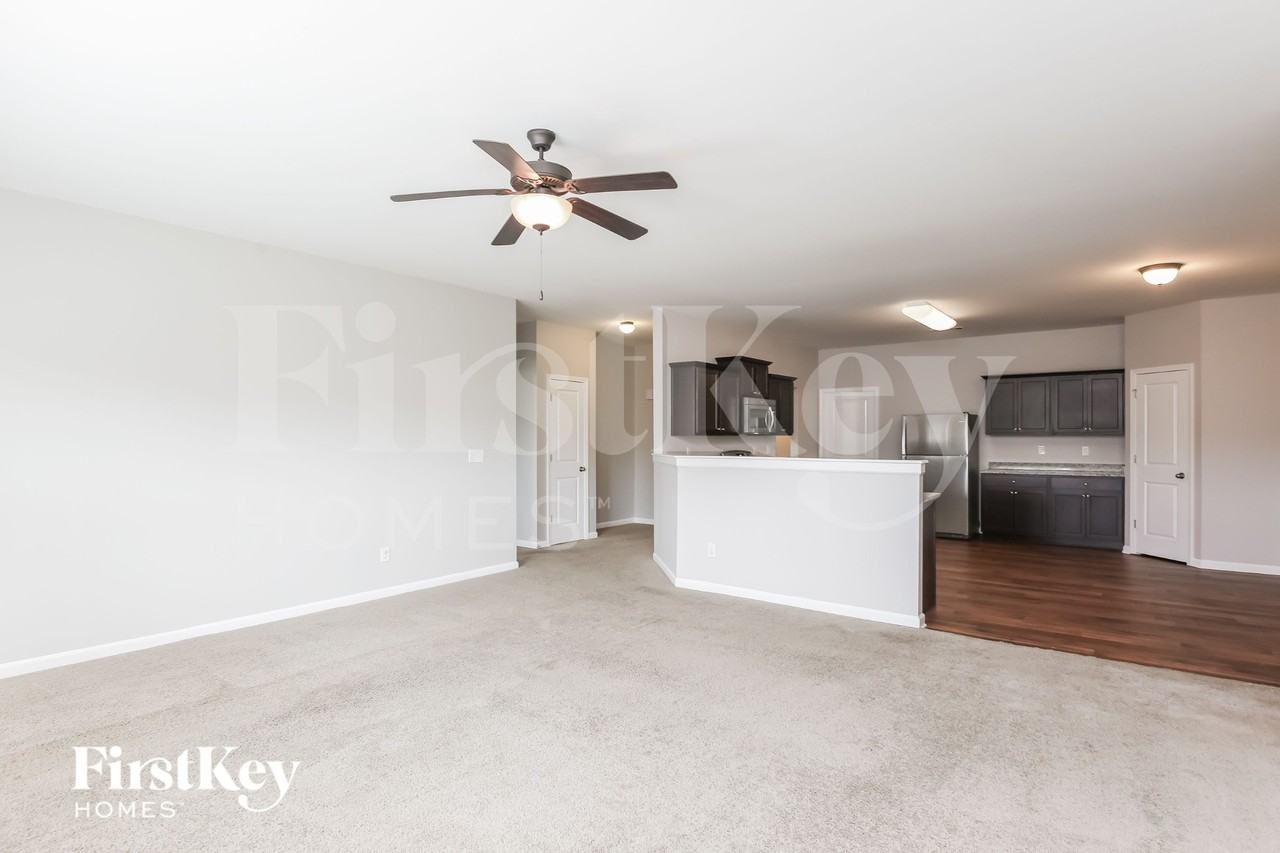 4221 Weeping Willow Dr - Photo 6 of 18