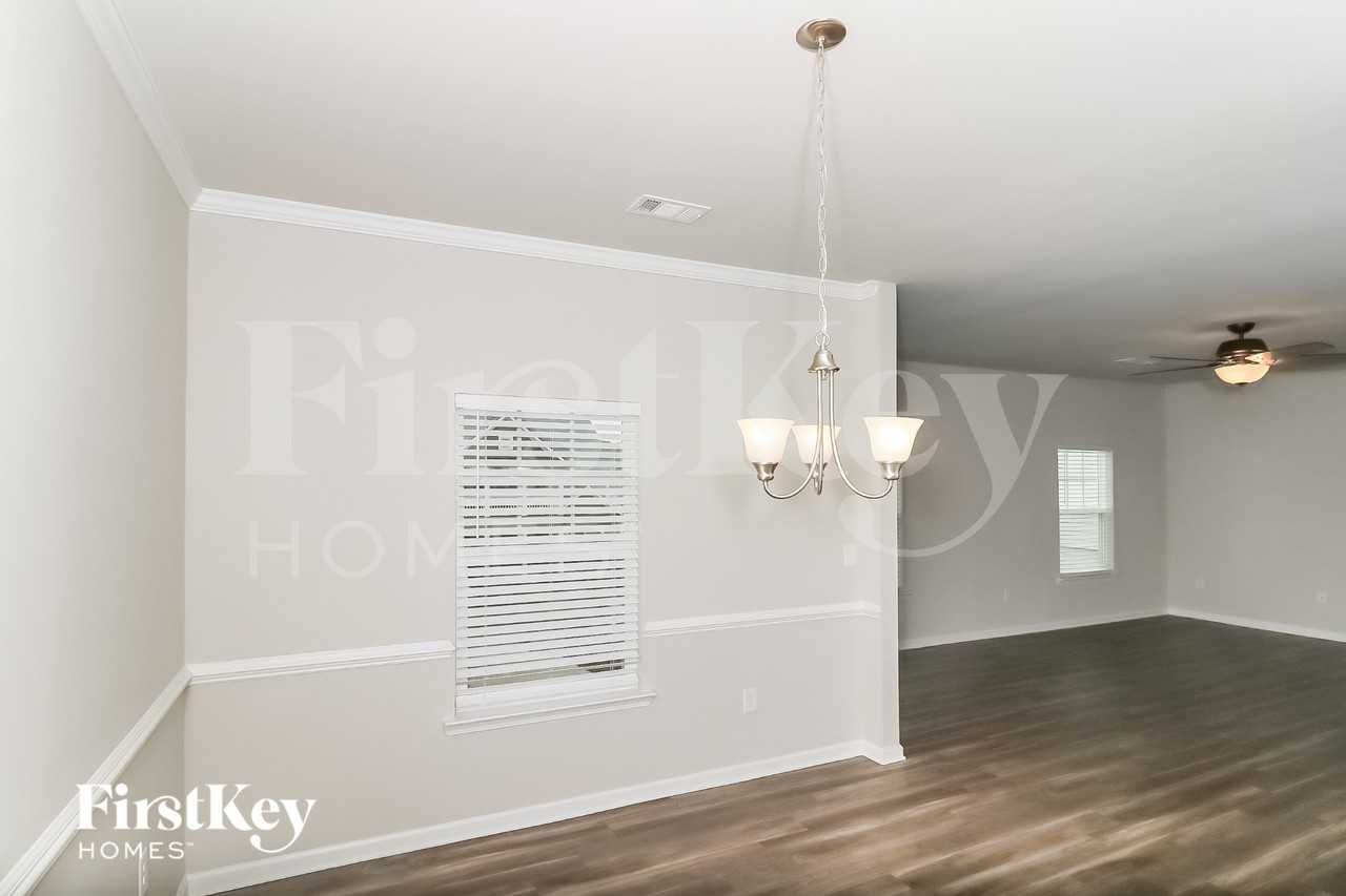 325 Stoney Hollow Rd - Photo 5 of 18