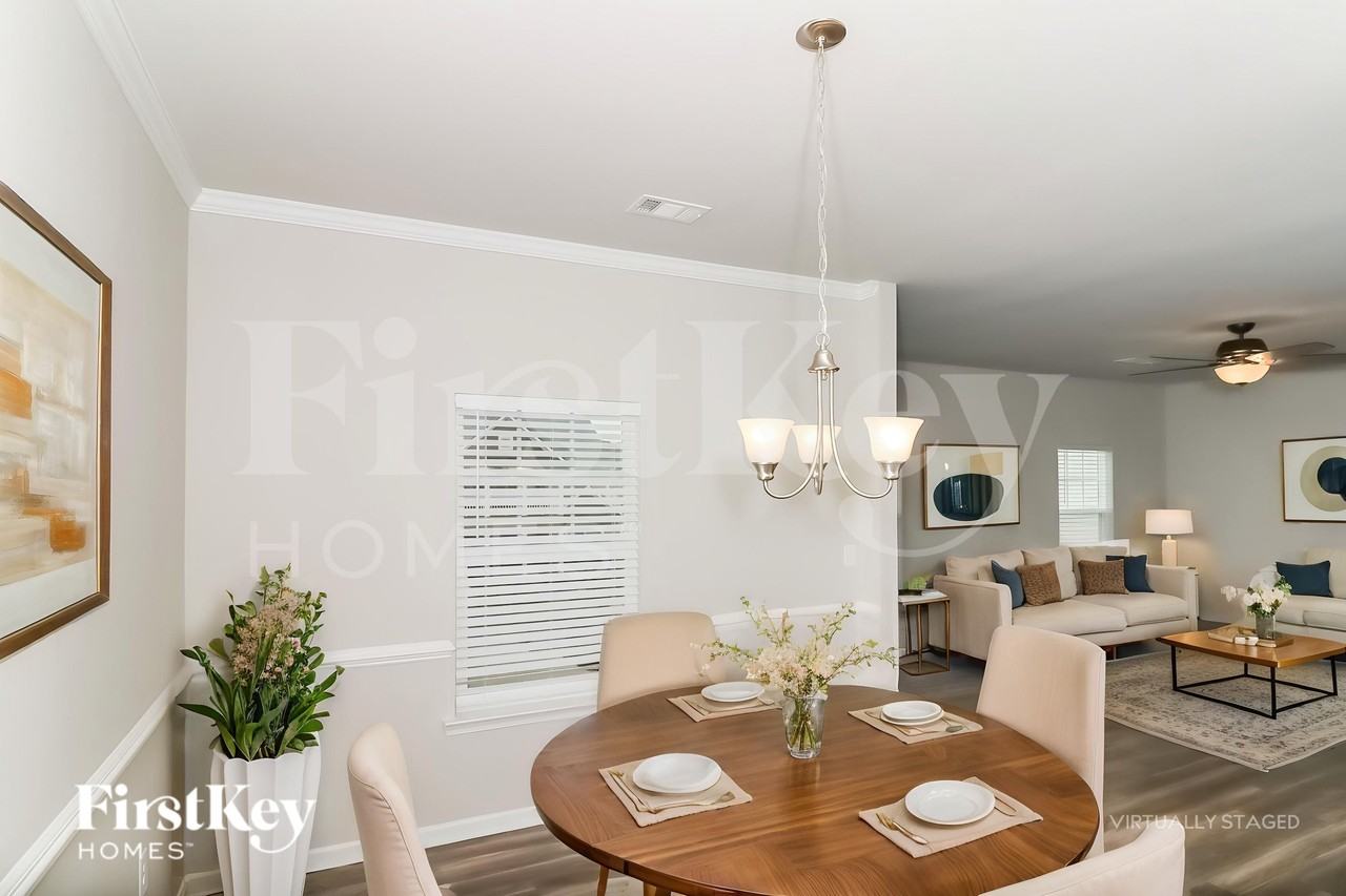 325 Stoney Hollow Rd - Photo 6 of 18