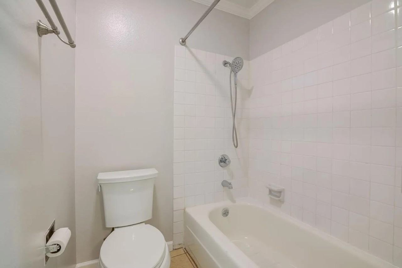 355 Half Moon Ln #1A - Photo 2 of 21