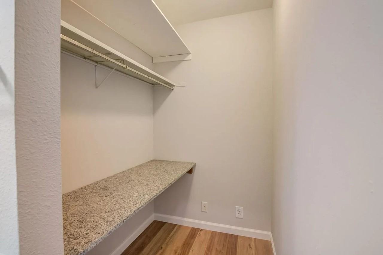 355 Half Moon Ln #1A - Photo 7 of 21