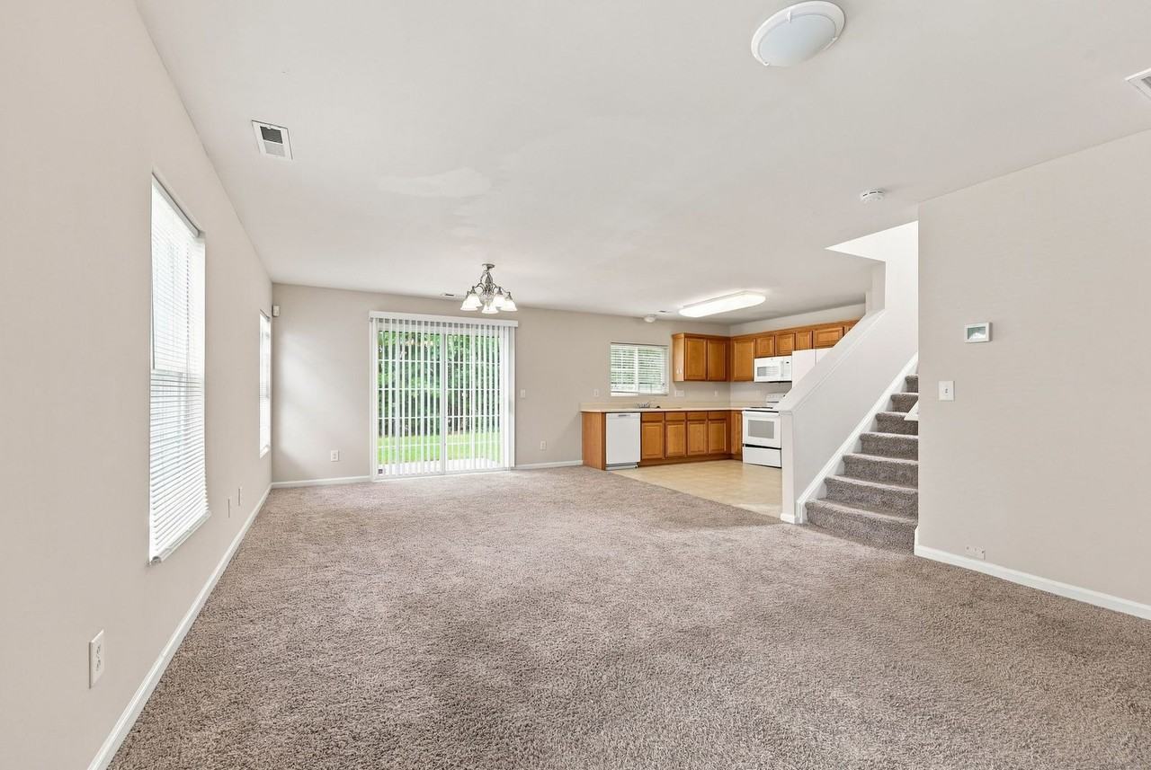 3742 Marshlane Way - Photo 3 of 28