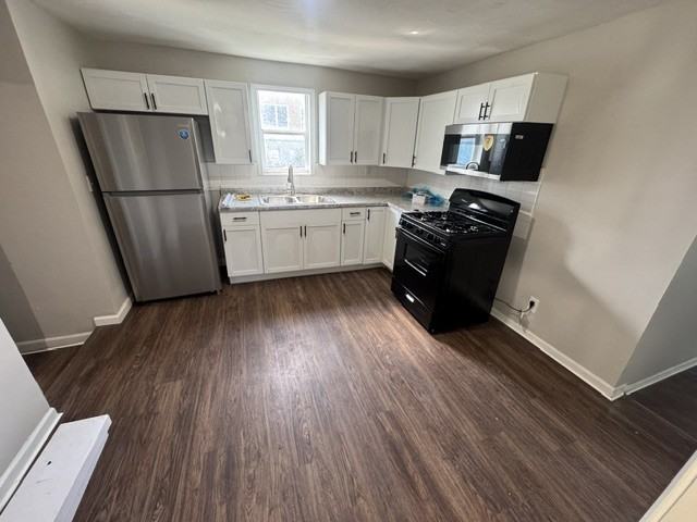 2214 Jefferson St - Photo 3 of 10