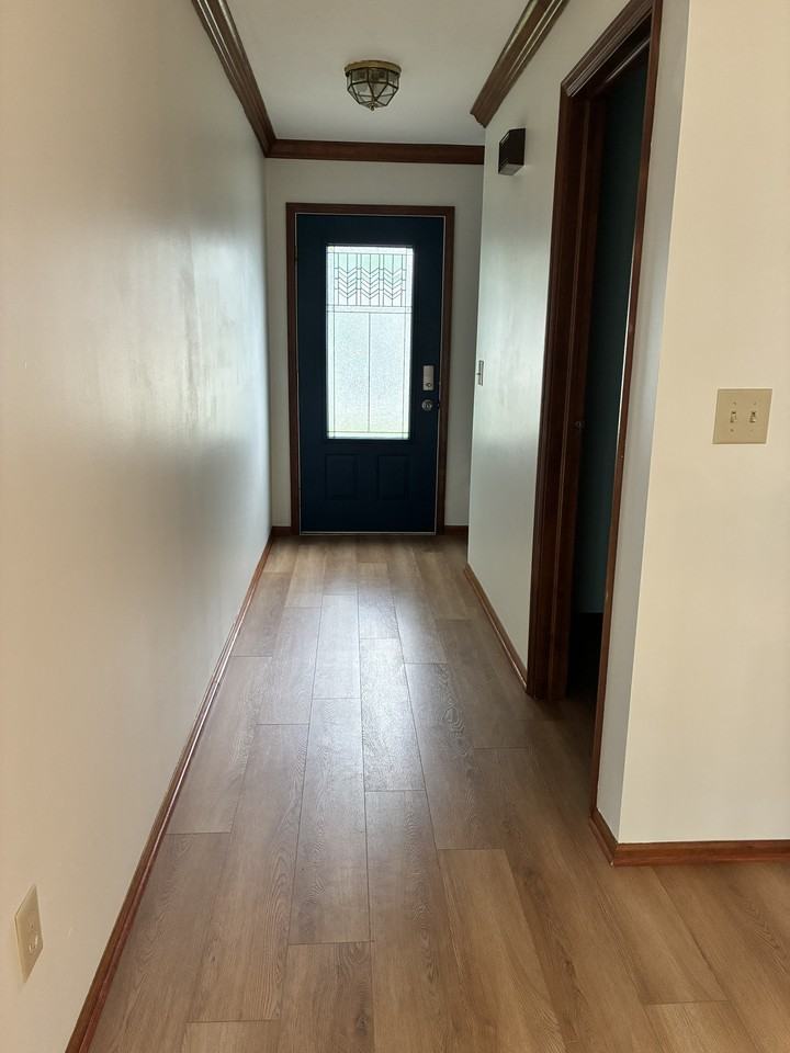 560 Executive Blvd #560 - Photo 6 of 18