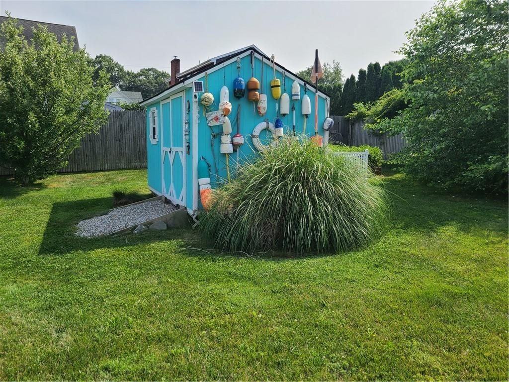 98 Alden Ave - Photo 5 of 20