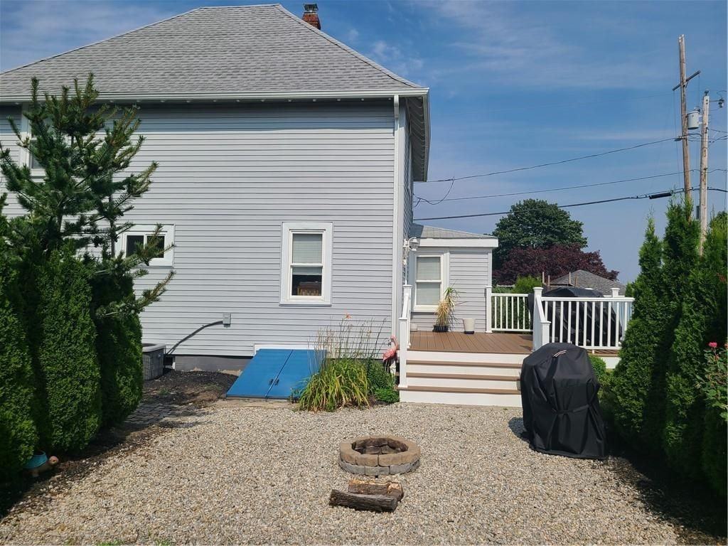 98 Alden Ave - Photo 6 of 20