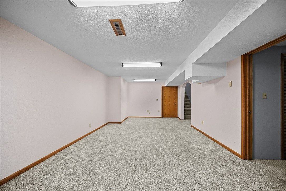 4663 Cayman Ct - Photo 2 of 3
