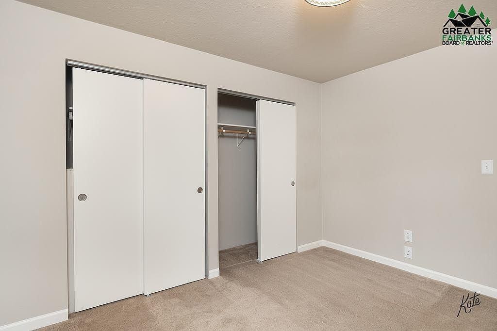 4663 Cayman Ct - Photo 3 of 3